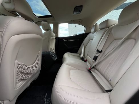 Used 2018 Maserati Ghibli GranLusso image 30