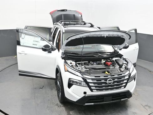 New 2026 Nissan Rogue Platinum w/ Platinum Premium Package image 31