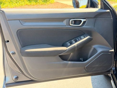 Used 2025 Honda Civic Sport image 24