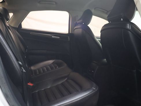 Used 2020 Ford Fusion SEL FWD image 13