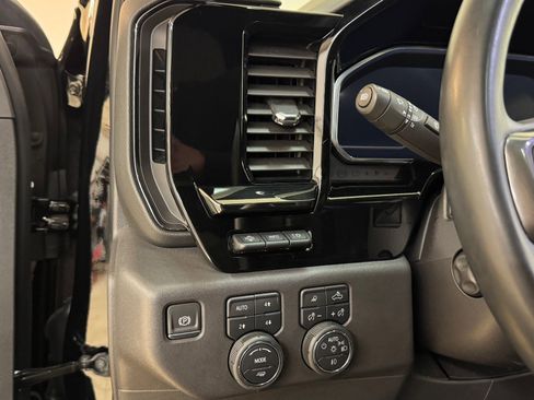 Used 2025 Chevrolet Silverado 1500 ZR2 w/ Technology Package image 30