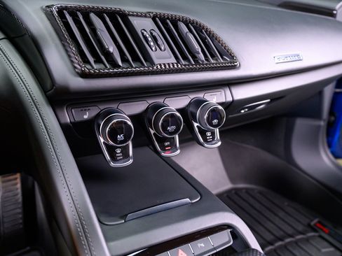 Used 2018 Audi R8 V10 plus image 44