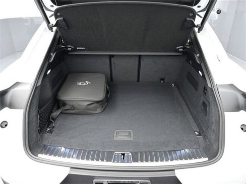 New 2026 Porsche Cayenne E-Hybrid Coupe image 17