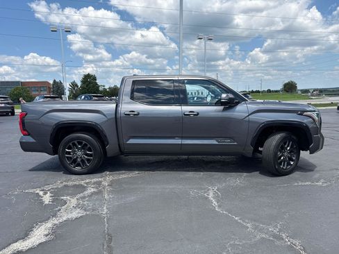 Used 2023 Toyota Tundra Platinum w/ Advanced Package AWD/4WD image 10