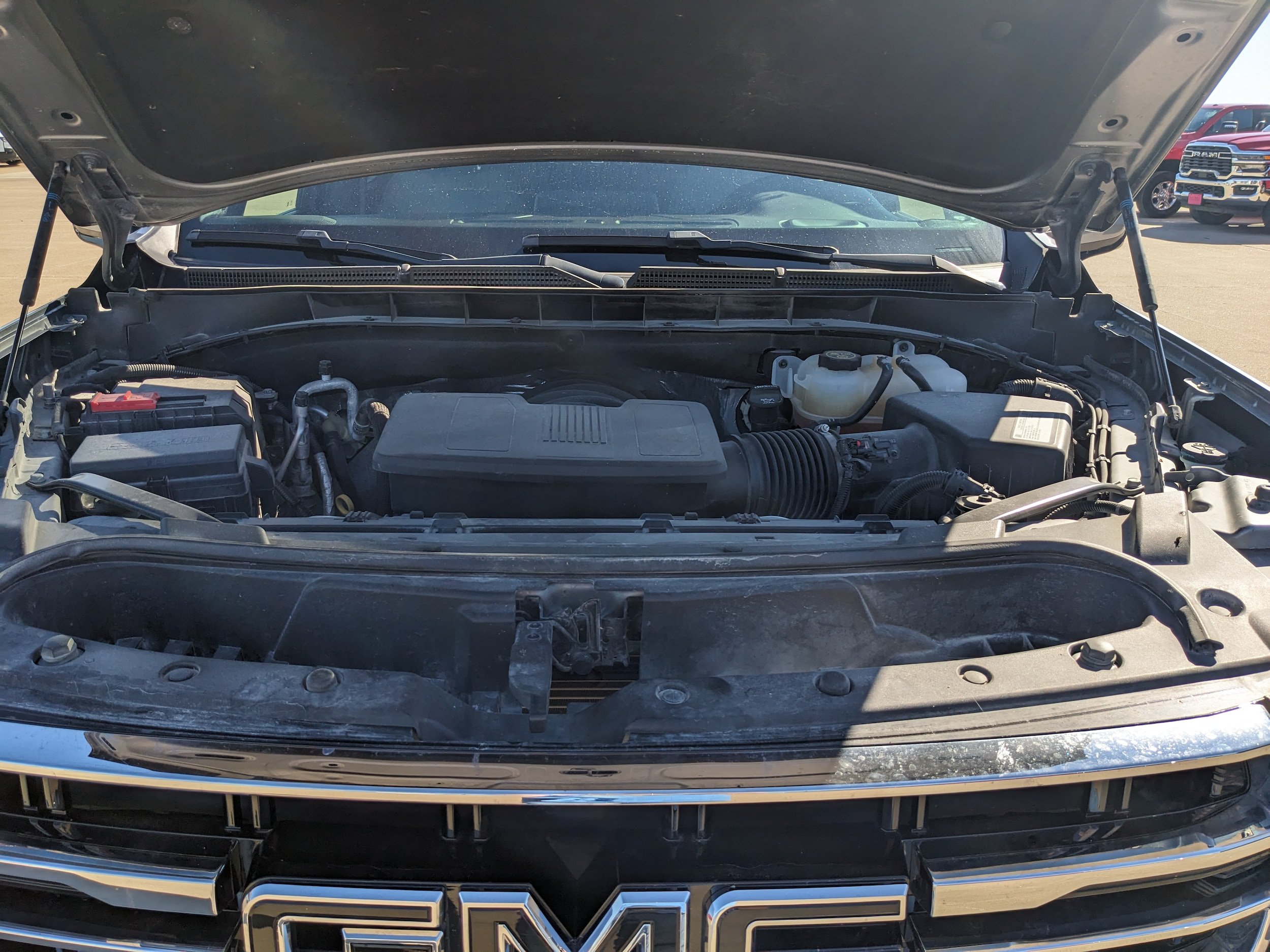 Used 2021 GMC Yukon SLT w/ SLT Luxury Plus Package AWD/4WD image 13