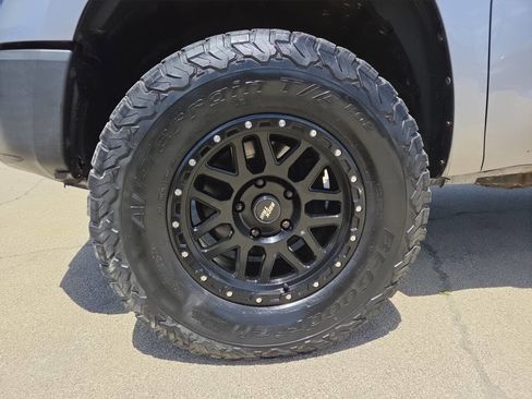 Used 2015 Toyota Tundra SR RWD image 10
