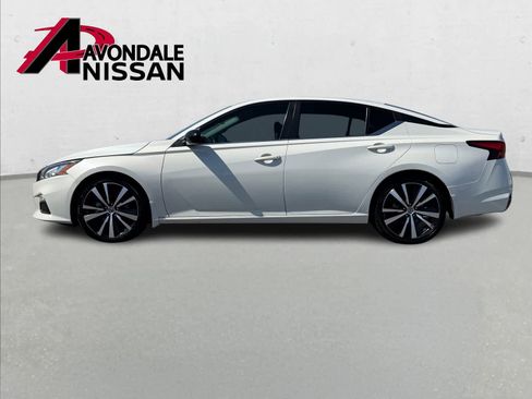 Used 2021 Nissan Altima 2.5 SR image 3