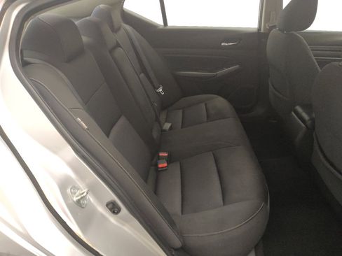 Used 2019 Nissan Altima 2.5 S FWD image 19