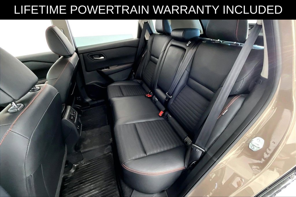 Used 2025 Nissan Rogue SV AWD/4WD image 34