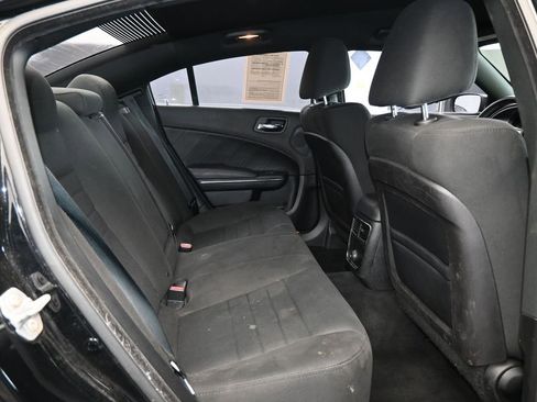 Used 2014 Dodge Charger R/T w/ Blacktop Package image 38