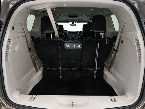 Used 2018 Chrysler Pacifica Touring-L image 31
