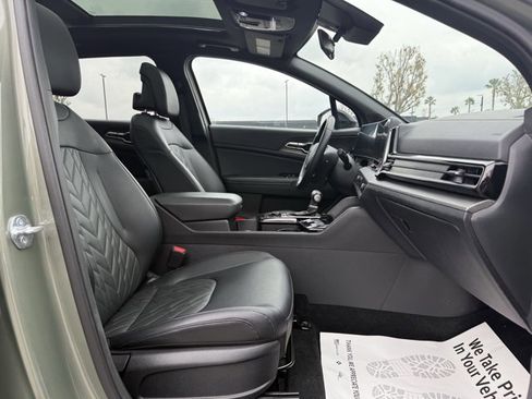 Used 2024 Kia Sportage X-Line w/ X-Line Premium Package image 10