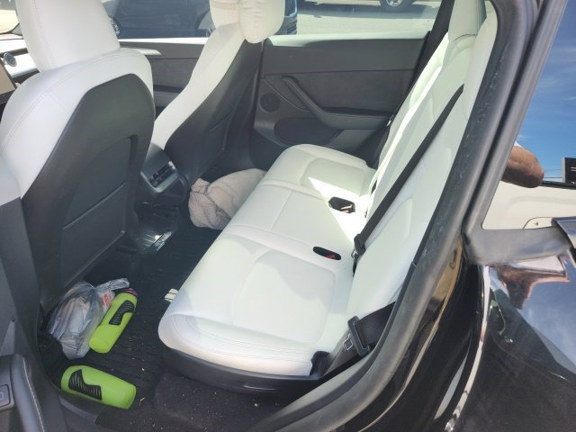 Used 2024 Tesla Model Y Long Range AWD/4WD image 7