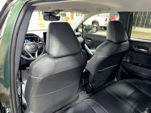 Certified 2025 Toyota Corolla Cross XLE AWD/4WD image 27