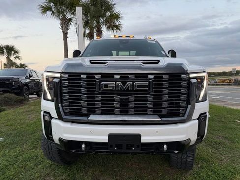 Used 2024 GMC Sierra 2500 Denali Ultimate image 13