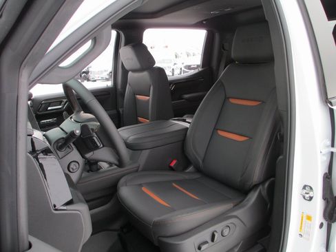 New 2026 GMC Sierra 1500 AT4 w/ AT4 Premium Package image 11