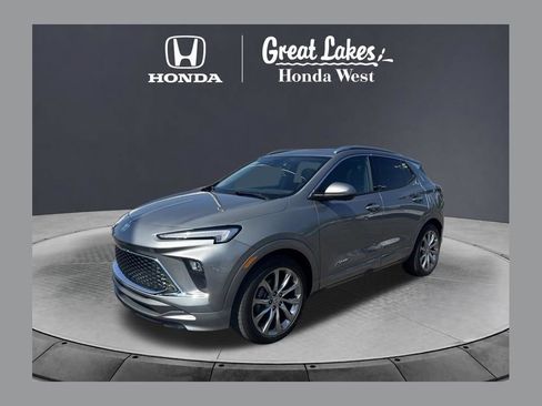 Used 2024 Buick Encore GX Avenir w/ Avenir Technology Package FWD image 1