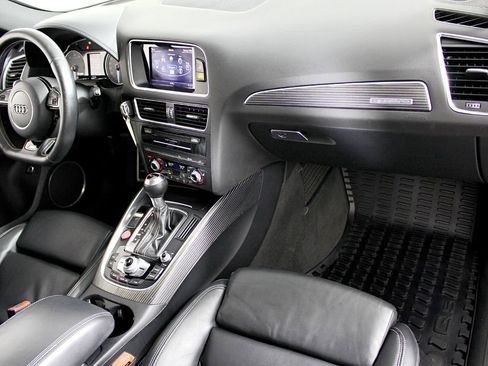 Used 2015 Audi SQ5 Prestige w/ Prestige Package image 25