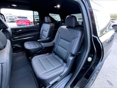 New 2026 Chevrolet Traverse Z71 w/ Enhanced Driving Package image 10