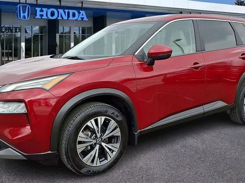 Used 2023 Nissan Rogue SV image 4