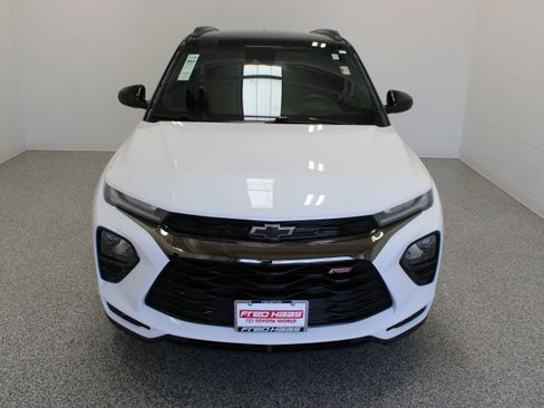 Used 2023 Chevrolet TrailBlazer RS w/ Convenience Package FWD image 3
