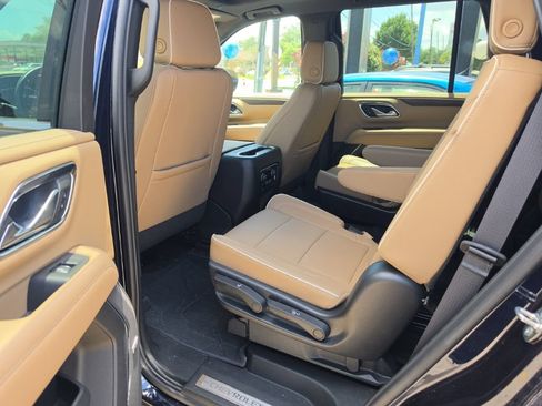 Used 2023 Chevrolet Tahoe Premier RWD image 11