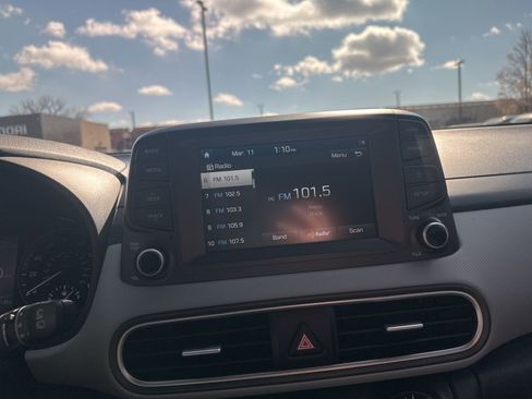 Used 2021 Hyundai Kona SEL Plus image 42