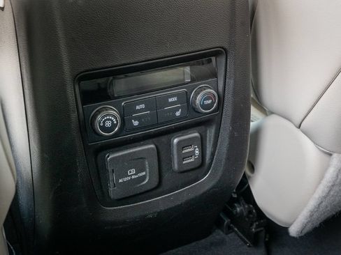 Used 2022 Buick Enclave Avenir w/ Avenir Technology Package AWD/4WD image 31