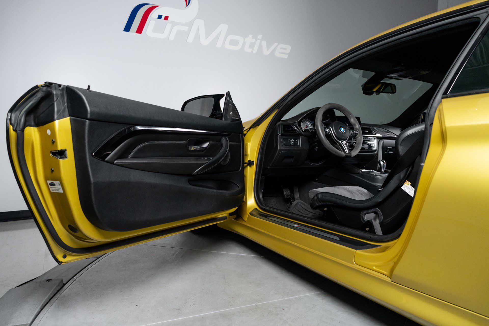 Used 2015 BMW M4 Coupe RWD image 49