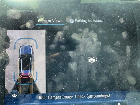 Used 2023 Mercedes-Benz GLC 300 4MATIC w/ AMG Line image 9