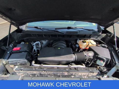 Used 2022 Chevrolet Silverado 1500 LT AWD/4WD image 30