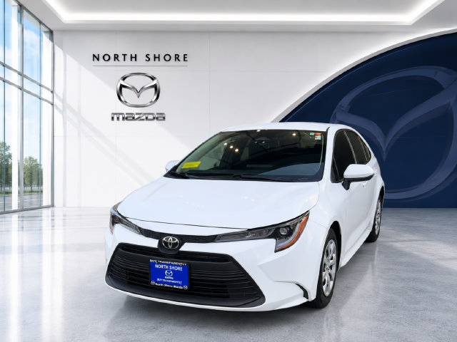Used 2024 Toyota Corolla LE FWD image 1