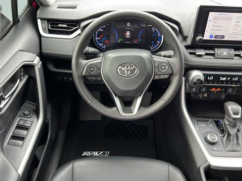 Used 2024 Toyota RAV4 XLE Premium w/ Weather Package AWD/4WD image 15