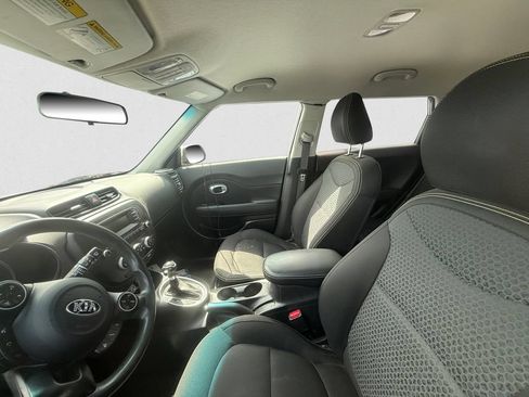 Used 2015 Kia Soul + FWD image 7