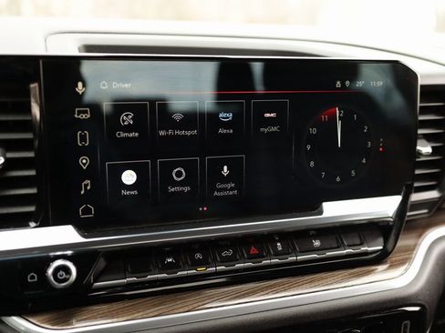 Used 2024 GMC Sierra 1500 Elevation image 15