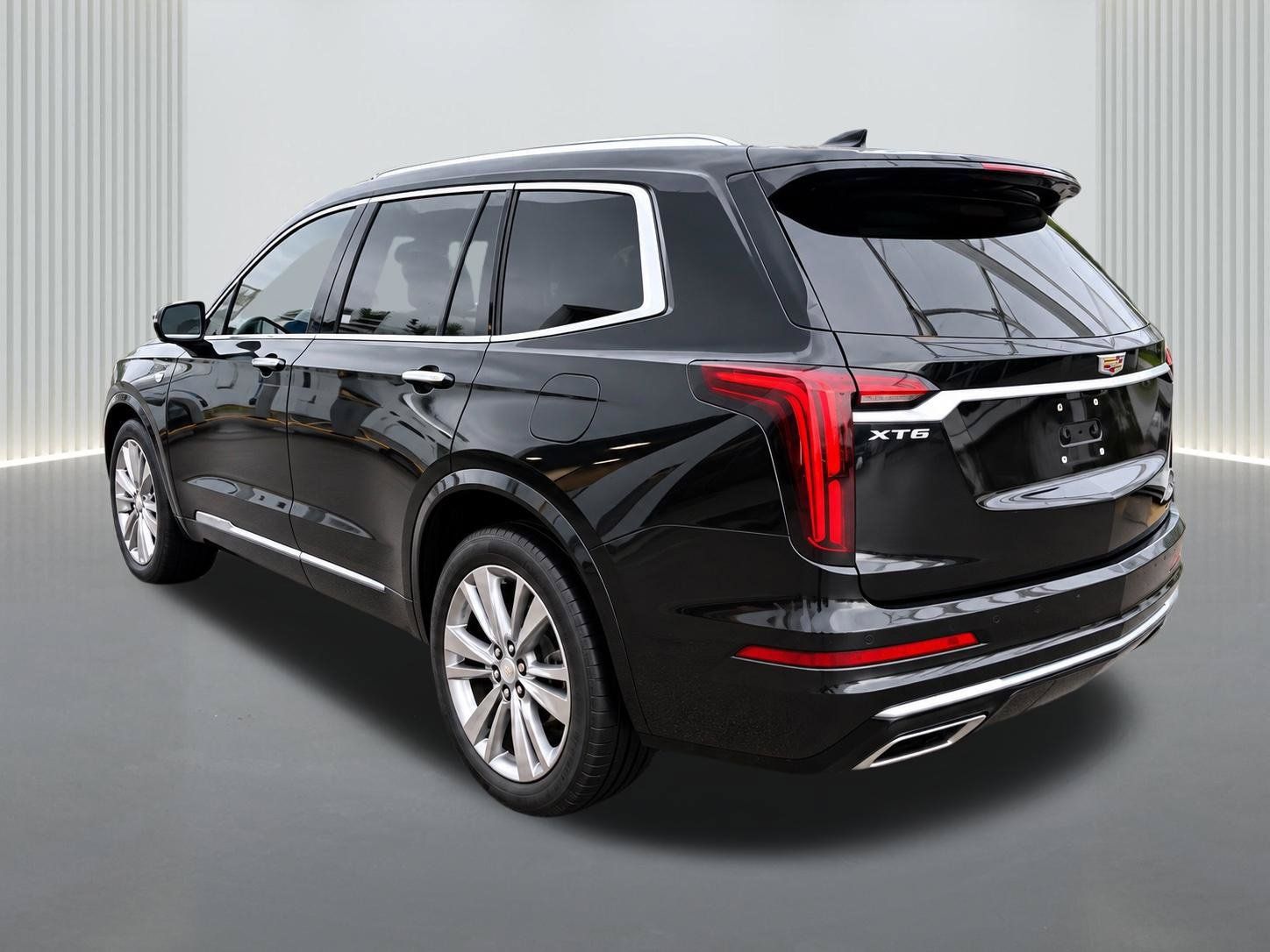 Used 2024 Cadillac XT6 Premium Luxury FWD image 4