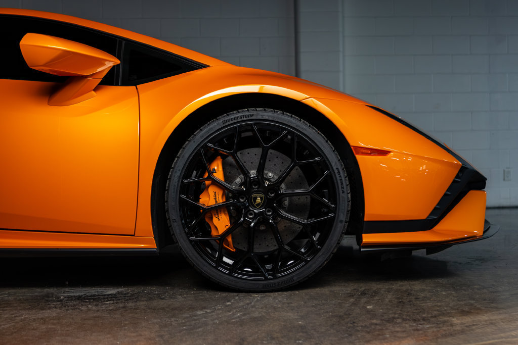 Used 2023 Lamborghini Huracan Tecnica RWD image 10