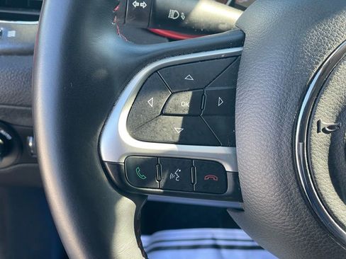 Used 2017 Jeep Compass Trailhawk image 15