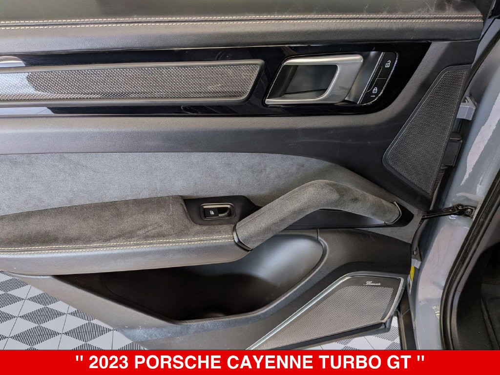 Used 2023 Porsche Cayenne Turbo GT AWD/4WD image 27