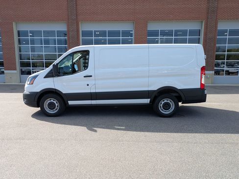 Used 2024 Ford Transit 150 Low Roof image 7