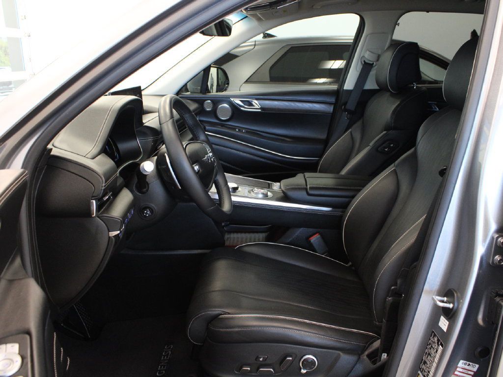 Used 2024 Genesis GV80 2.5T w/ Prestige Package AWD/4WD image 13