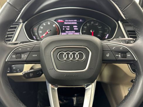 Used 2023 Audi Q5 2.0T Premium w/ Convenience Package image 21