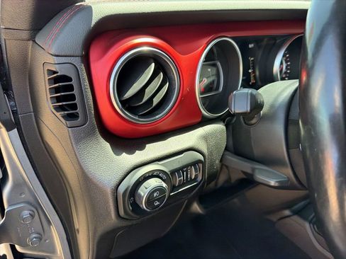 Used 2020 Jeep Gladiator Rubicon AWD/4WD image 27