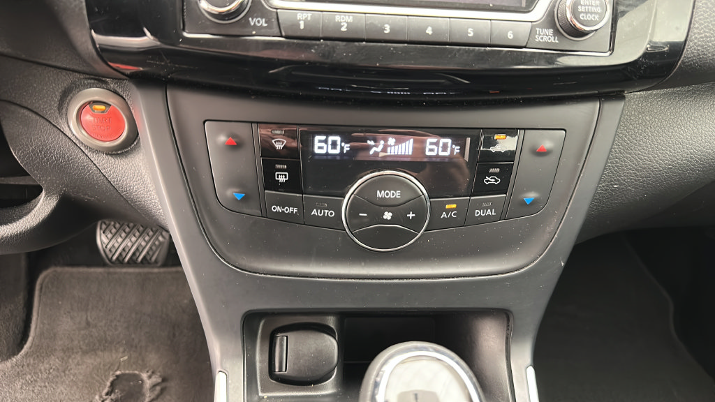 Used 2018 Nissan Sentra SV FWD image 17