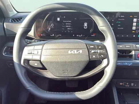 Used 2025 Kia K4 EX FWD image 27