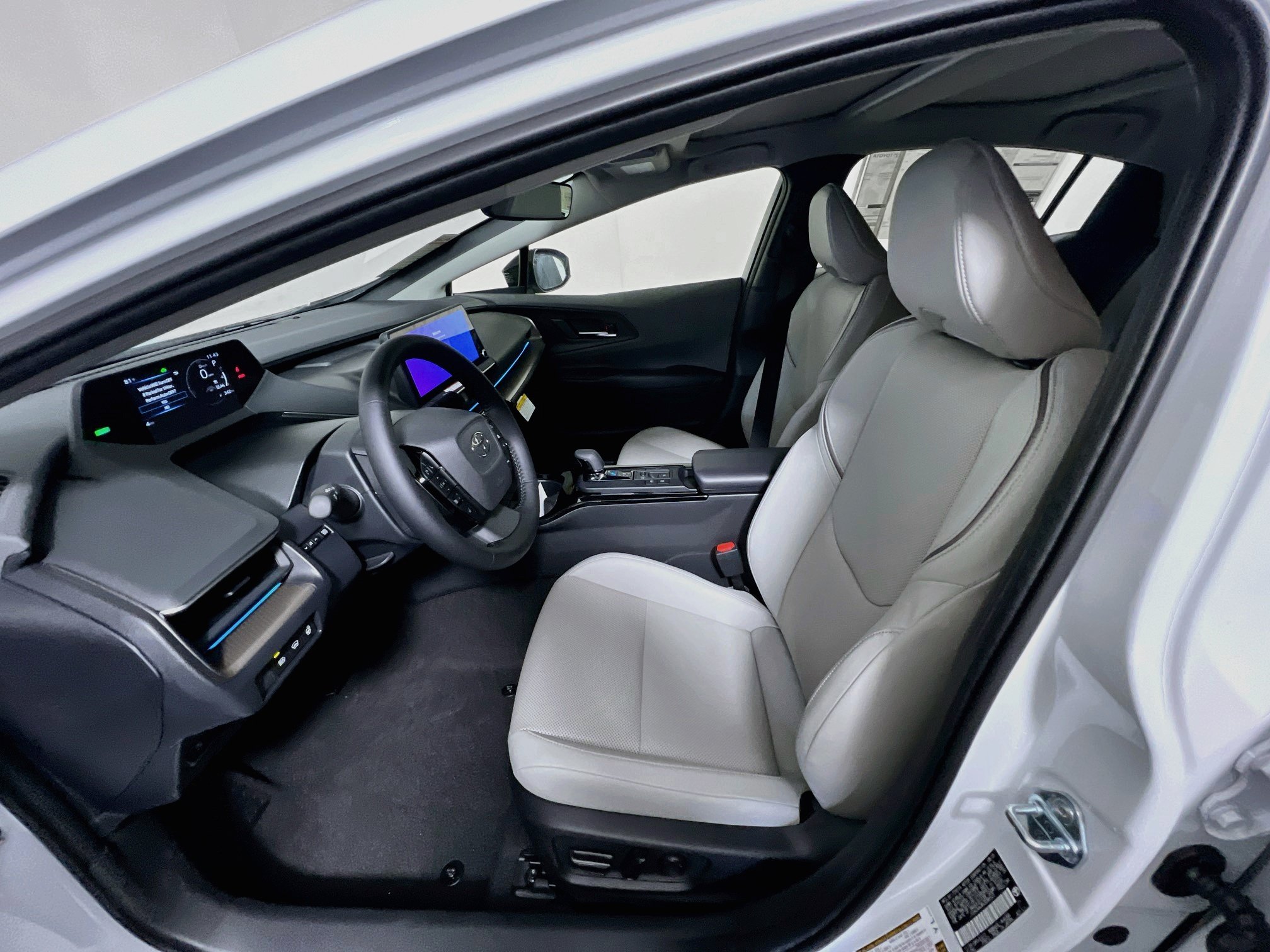 New 2027 Toyota Prius XLE FWD image 14