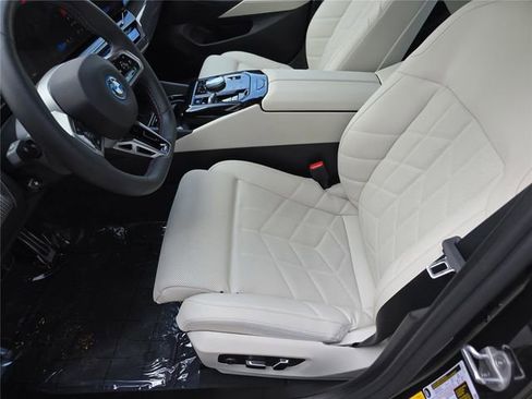 Used 2025 BMW i5 M60 w/ Premium Package AWD/4WD image 23