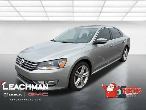 Used 2014 Volkswagen Passat TDI SEL Premium image 9