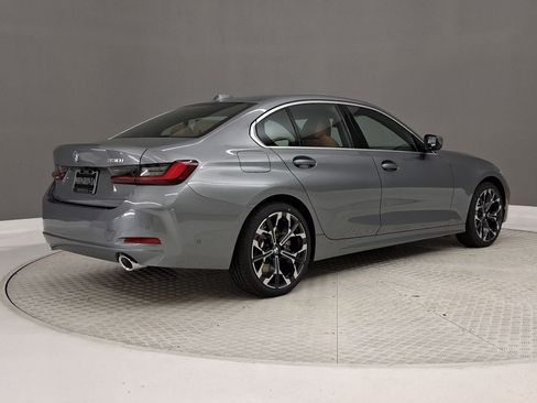 New 2026 BMW 330i Sedan w/ Convenience Package RWD image 7