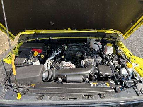 Used 2023 Jeep Gladiator Willys image 70